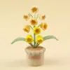 Venta al por mayor del fabricante, hilo de tejer, plantas de lirio del valle en maceta, decoraciones para escritorio del hogar y la oficina, flores artificiales eternas, artículos de regalo