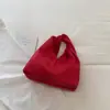 Bolsa de mão feminina estilosa e minimalista, nova coleção 2026, perfeita para o trajeto e o uso diário, bolsa saco de camurça retrô