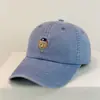 Boné de Baseball Bordado de Urso Fofo de Alta Qualidade, Estilo Coreano, Aba Larga, Emagrecimento Facial, Estilo College, Chapéu Versátil para Casal com Proteção Solar