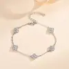 Pulsera de Plata de Ley S925 de Cinco Flores para Mujer con Circonita Blanca Trébol de Cuatro Hojas Nicho Lujo Accesible Pulsera Totalmente Diamantada Versátil Nuevo Estilo 2025