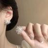 Aretes de Diente de León Exagerados Lujo Ligero de Alta Gama Otoño e Invierno Retro Elegantes Hermosos Nicho Únicos Aretes de Zirconia