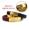Pulsera de Acero de Titanio Estilo Xizang de Cinco Sutras para Hombres y Mujeres, Pulsera Versátil Color Oro Arena, Pulsera de Cordón de Cuero, Venta al por Mayor