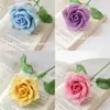 Ramo de Flores de Rosa Tailandesa Tejido a Mano con Ganchillo de 2 Hojas Lana Decoración del Hogar Regalo Creativo Exportación Venta al por Mayor