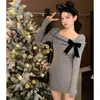 Conjunto Rojo Coreano Petite para Navidad y Año Nuevo Vestido de Punto con Lazo de Alto Gama para Mujer Otoño e Invierno