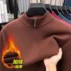 Venta al por mayor de fabricante suéter de una pieza de forro polar para hombre con cuello alto medio, nuevo suéter de punto base cálido engrosado de invierno