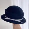 Chapéu de Lã com Nó de Vento Dourado Mil Pontos para Mulheres Inverno Temperamento Emagrecimento Facial Chapéu de Feltro Elegante Versátil Quente Chapéu de Presente