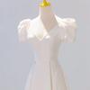 Vestido de Novia Francés de Satén Ligero 2026 Estilo Nuevo Blanco Simple Elegante Novia Francés Retro Hepburn Vestido de Novia