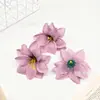 Flores de Lírio Simuladas 9cm Acessórios de Cabelo Feitos à Mão DIY Presilha de Cabelo Flor Decoração de Roupas Móveis Cenário de Fundo para Parede de Flores de Casamento