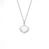 Collar de plata de ley con una concha para mujer verano 2021 Nueva cadena para la clavícula lujo ligero diseño de nicho sentido de diseño concha joyería creativa