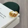 Anillo de Oro Vintage Floral con Circonita de Diamante Completo Moda Versátil Personalidad Lujo Ligero Anillo para Mujer