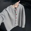 Cardigan de cuello redondo de alta calidad en stock, suéter de manga larga, chaqueta de punto, estilo casual, corte holgado, top talla grande, estilo masculino moderno