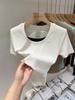Camiseta Vintage com Ombro Caído e Manga Curta Feminina 2024 Novo Verão Contraste Gola Quadrada Falsa Peça Dupla Camisa Base Top Curto para Mulheres