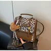 Bolsa de Mão Nova Moda Outono 2026 Transfronteiriça Mochila Pequena de Grande Capacidade para Estudante Mochila Simples Casual para Mulheres