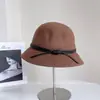 Sombrero de Pescador de Lana con Hebilla de Cuerda Estilo Hepburn, Sombrero Cubo de Moda Versátil Elegante para Mujer, Sombrero de Fieltro Cálido
