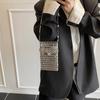 Bolso de Hombro Nuevo para Mujer de Primavera y Verano Moda Hecho a Mano Plateado con Cuentas Bolso para Teléfono Móvil Sencillo de Color Sólido para Viajeras