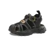 Nuevo modelo de zapatillas deportivas de playa suaves para niños, zapatos de bebé, sandalias cerradas antideslizantes de verano para niños y niñas 2026