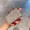 Lujo Ligero Creativo Caja de Cigarrillos para Mujer Incrustada de Diamantes Encendedor Electrónico a Prueba de Viento con Diamante Set Caja de Regalo para Cigarrillos Comercio Exterior Transfronterizo