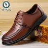 Zapatos de cuero genuino para hombre Woodpecker, estilo nuevo, con cordones para hombre, casual de negocios, suela suave, transpirables y antideslizantes, para hombres de mediana edad y mayores