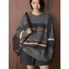 Nova Coleção de Inverno do Louvre Estilo Coreano Retrô Preguiçoso Macio e Fofo Listrado Gola Redonda Suéter Modelagem Solta Top para Mulheres
