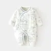 Macacão Acolchoado de Algodão para Bebê Recém-Nascido, Macacão Fino de Algodão Sem Costura, Macacão de Algodão Puro para Outono e Inverno Recém-Nascido 40g Macacão Borboleta, Roupa para Engatinhar de Bebê