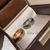 Anillo de Nicho de Forma Romboide Modelo Nuevo de Gama Alta con Diamantes para Mujer, Anillos de Dedo Índice de Pareja de Oro Rosa Sin Diamantes CNC con Ranuras