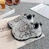 Zapatos de Malla para Senderismo Infantil Modelo Nuevo Otoño/Invierno 2026, Bloques de Color Transpirables Anticolisión Resistentes al Desgaste Zapatos Deportivos para Exteriores para Niños y Niñas