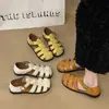 Sandalias romanas para mujer con punta cubierta, nuevo estilo verano 2026, tejidas, transpirables, versátiles, sandalias retro Birkenstock súper populares