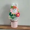 Cubo de Abrazo de Papá Noel Tejido a Mano Girasol Piña Conejo de Algodón Ramo de Lana Ganchillo Terminado Regalo