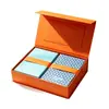 Caja de regalo tipo libro magnética con tapa abatible, bufanda de seda, pastel de gelatina de piel de burro, set de varios artículos para Año Nuevo, caja de embalaje rígido hecha a medida para regalos de alta gama