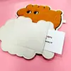 Portatarjetas de Piel PU Estuche para Tarjetas Colgante Cubierta Protectora para Tarjeta de Autobús Correa Llavero de Felpa Bordado de Anime Dibujos Animados Regalo