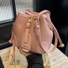 Bolsa de Ombro Fashion 2024 Verão Popular Bolsa Saco para Mulheres Este Ano ins Versátil Celebridade da Internet Estilo Novo Quente