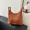 Bolso de alta calidad para combinar con todo, bolso de gran capacidad para mujer 2024 Nuevo tote retro de hombro para ir al trabajo, bolso bandolera de clase