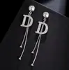 Pendientes de alta calidad para mujer 2023 nuevos populares de nicho tachuela para oreja piercing en la oreja hueso de la oreja Pendientes Pendientes