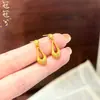 Pendientes tradicionales de trébol de cuatro hojas de lujo ligero chapados en oro, joyería nicho de alta gama para mujer, retención de color duradera, pendientes de champiñón cepillados