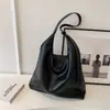Bolsa Casual Feminina Grande Capacidade 2025 Nova Bolsa de Ombro Transversal Versátil de Couro Macio Bolsa Tote para o Dia a Dia