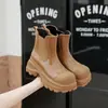 Zapatos de Lluvia para Mujer Moda Primavera y Otoño Ropa Exterior Botas Martins de Suela Gruesa Caña Media Antideslizantes Aumentadores de Altura Combinación Perfecta Adelgazantes Botas de Lluvia para Exteriores Cubrezapatos