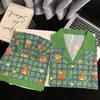 Pijama navideño de oso a cuadros verdes de moda para mujer, conjunto de dos piezas para el hogar con cárdigan de manga corta y cuello vuelto