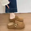 Novas Pantufas Femininas Slip-On 2026 para Primavera e Outono, Aumentadoras de Altura, Versáteis, Estilo Boken, Moda com Sola Grossa, Bico Fechado, Meia-Pantufa para Mulheres Baixinhas