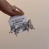 Pendientes de Mariposa para Mujer 2023 Nuevos Modernos Elegantes Reducen la Apariencia de Cara Redonda Decoración de Perlas de Alta Gama Pendientes del Bosque Cristal Azul