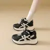 Zapatos de Forrest Gump para Mujer Primavera 2026 Nuevos Zapatos Casuales de Running de Suela Gruesa que Aumentan la Altura Zapatos de Moda Casuales con Retazos para Mujeres Bajitas