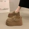 Populares zapatos estilo Birkenstock de tamaño pequeño, que aumentan la altura y tienen suela gruesa para mujer, nueva colección otoño 2026, con puntera amplia, modernos, versátiles y fáciles de combinar con cualquier atuendo.