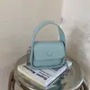 Bolsa Transversal de Ombro Único Estilosa em Cor de Doce, Novo Modelo Verão 2026, Pequena Bolsa Quadrada Texturizada Fresca e Fashionável Tendência