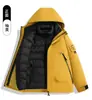 Forro de plumón de algodón Chaqueta Exterior Tres en Uno Ropa de Abrigo para Mujer Traje de Montañismo para Hombre Cortavientos Impermeable con Capucha 26 Nuevo Estilo