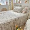 Falda de cama antideslizante estilo princesa coreana, colcha de una pieza de algodón, conjunto de tres piezas, 2024