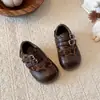 Sapatos Brogue Birkenstock Estilo Coreano para Meninas Outono/Inverno 2026 Novos Sapatos Pequenos de Couro Macios Antiderrapantes Estilo Britânico Retrô para Meninos