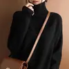 Tejido de cuello alto para mujer 2025 Nuevo Otoño e Invierno Empalmado Engrosado Holgado Prendas de punto exteriores Tejido de punto con camiseta interior