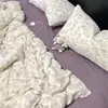 Conjunto de Quatro Peças de Gaze Dupla Estilo Cream Desenho Animado Floral Algodão Puro 1.5m 1.8m Conjunto de Capa de Edredom de Três Peças