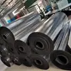 Material em rolo de espuma com furo fechado e superfície de couro, retardante de chama classe B1, placa de borracha-plástico, tubo, isolamento térmico, almofada de esponja absorvente de som