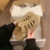 Mules cerrados versátiles de estilo retro para mujer, nuevo estilo de verano 2026, chanclas tipo Birkenstock caladas sin cordones, sandalias de suela gruesa