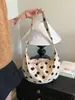 Elegante y minimalista bolsa tipo dumpling para mujer, bolso cruzado, nueva moda otoño 2026, bolso de hombro versátil para el día a día